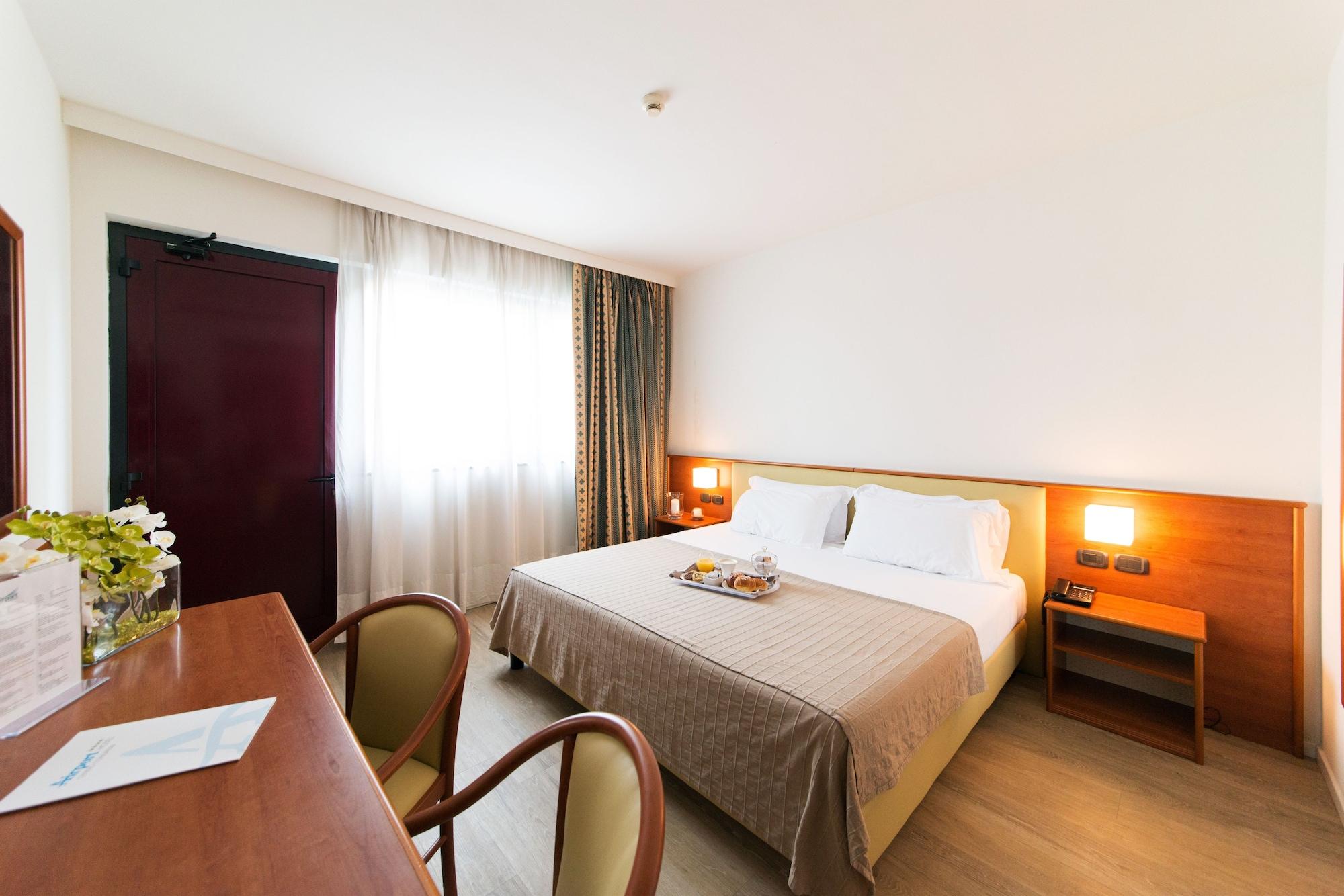 Airport Hotel Bergamo Bagnatica Esterno foto